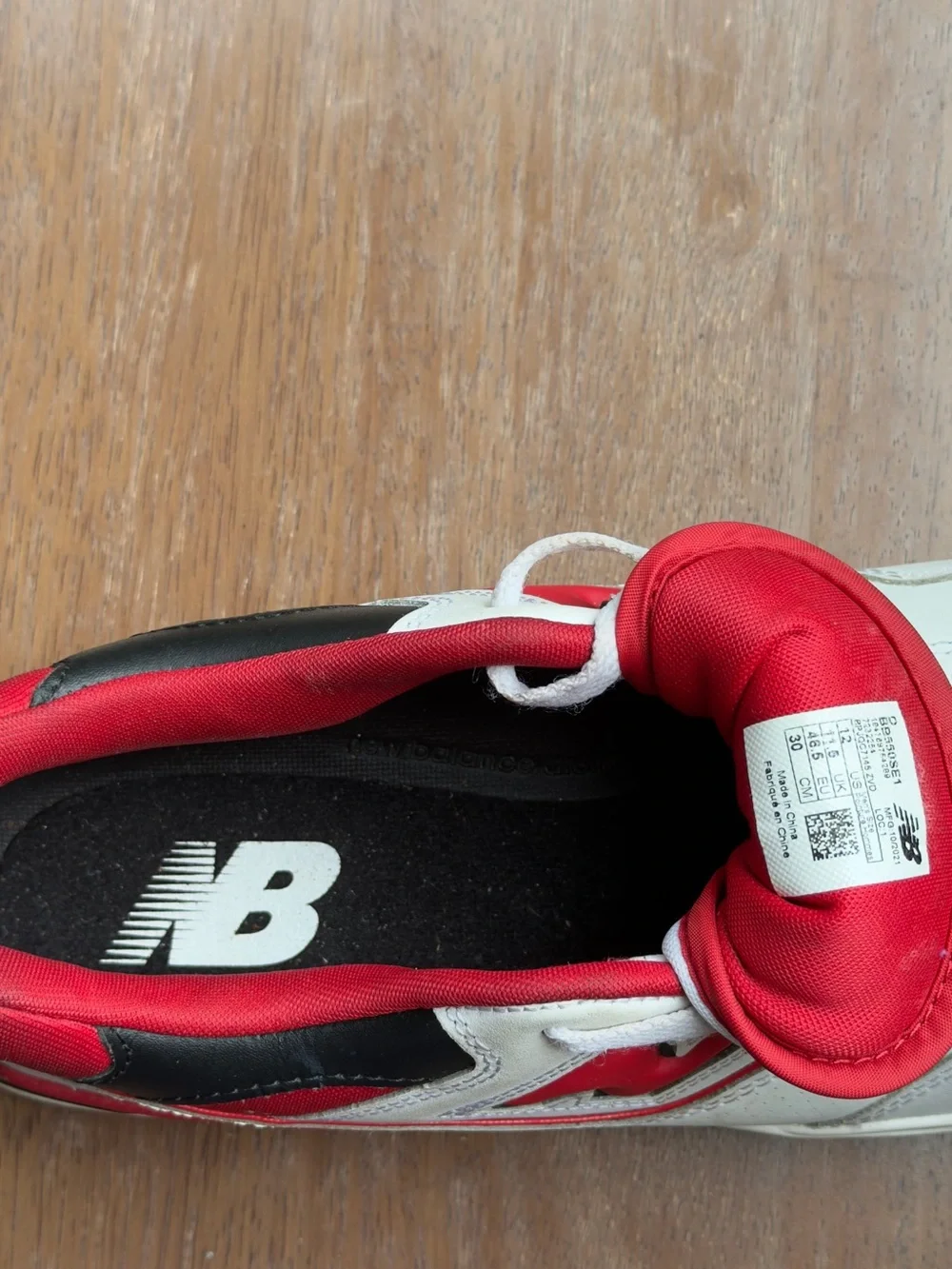New Balance Men’s White and Red 550 Sneakers Size 12